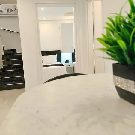 Chrisella Crystal Willa Skala Rachoni (Thasos)