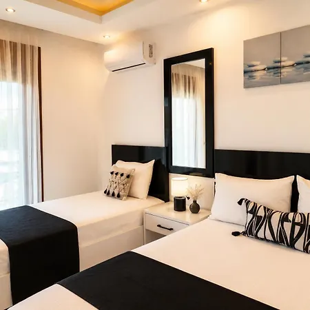 Chrisella Crystal Villa